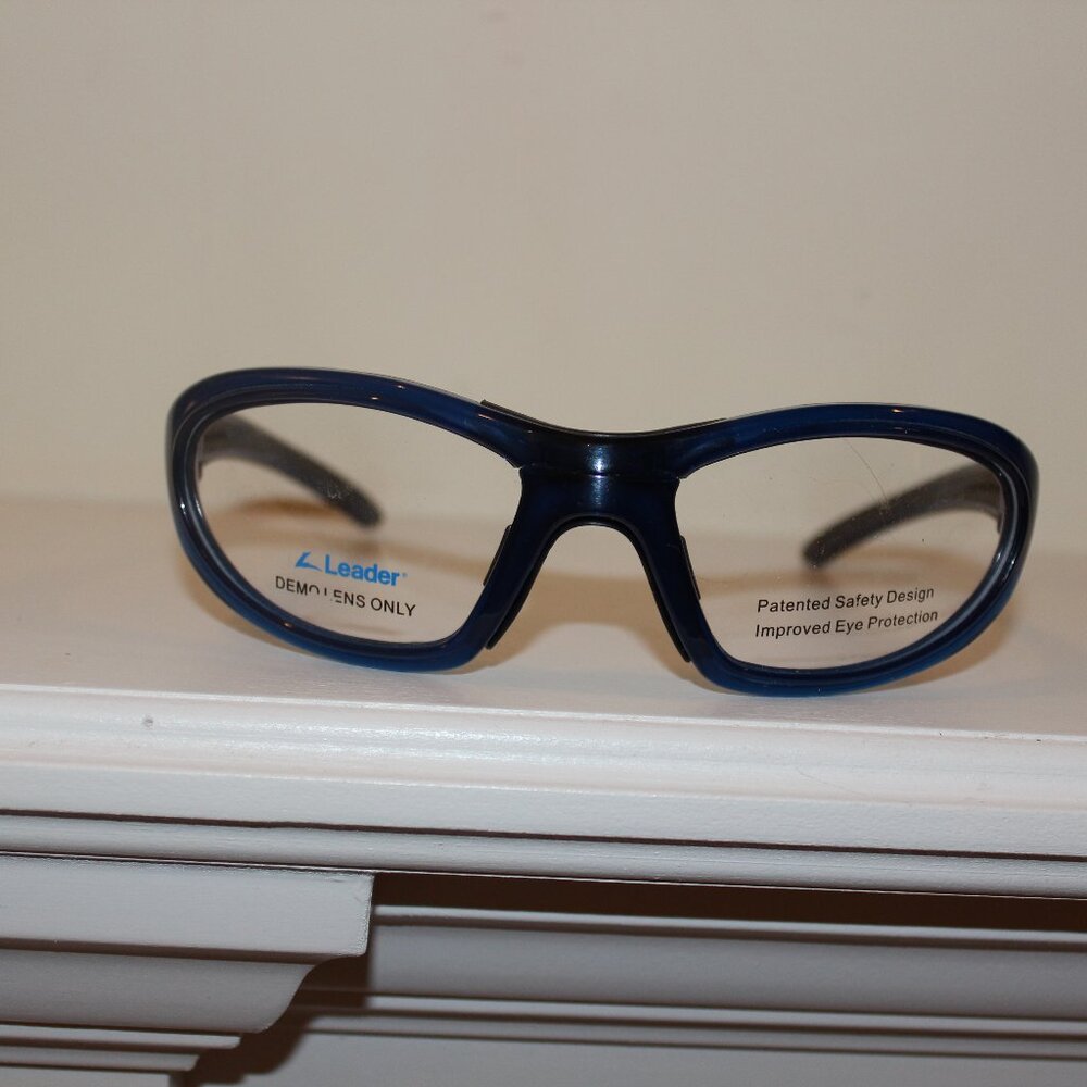 Leader Safety Glasses (T Zone XL)